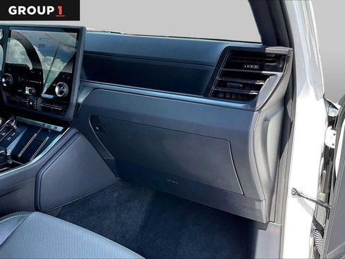 Used 2024 Lexus GX 550 w/ Accessory Package (Z1) AWD/4WD image 16