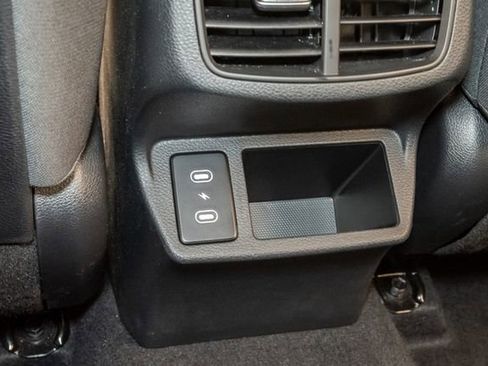 Used 2025 Kia Seltos LX AWD/4WD image 20