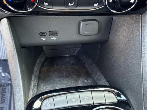 Used 2025 Buick Encore GX Sport Touring w/ Comfort Package FWD image 21