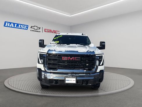 New 2025 GMC Sierra 3500 Pro w/ Convenience Package image 3