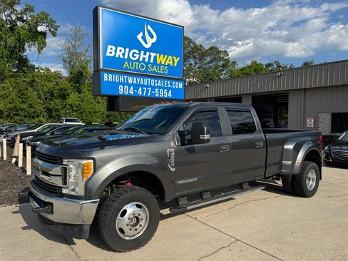 Used 2017 Ford F350 XL w/ STX Appearance Package AWD/4WD image 1