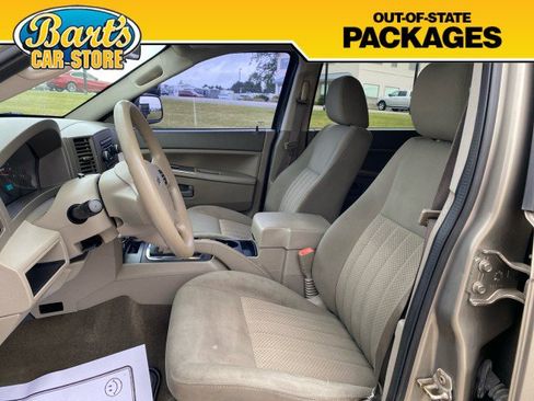 Used 2006 Jeep Grand Cherokee Laredo w/ Trailer Tow Group AWD/4WD image 25