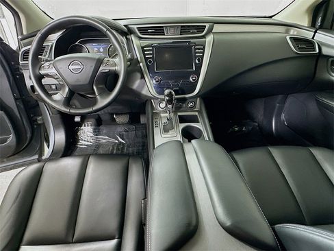 Used 2024 Nissan Murano SV w/ SV Midnight Edition Package image 16