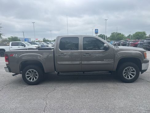 Used 2012 GMC Sierra 1500 SLE w/ All-Terrain Package image 4