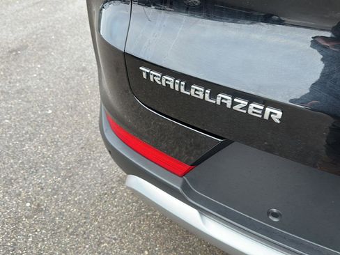 Certified 2023 Chevrolet TrailBlazer LT w/ Convenience Package image 5