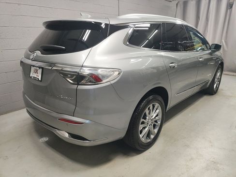 Certified 2024 Buick Enclave Avenir image 2