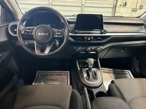 Used 2024 Kia Forte LXS w/ LXS Technology Package FWD image 4