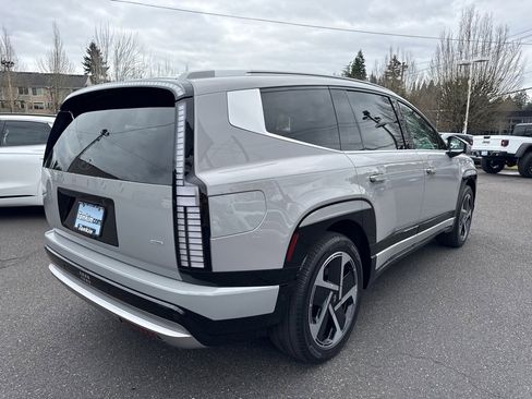 Used 2026 Hyundai Ioniq 9 Limited image 7