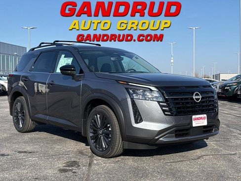 New 2026 Nissan Pathfinder SL AWD/4WD image 1