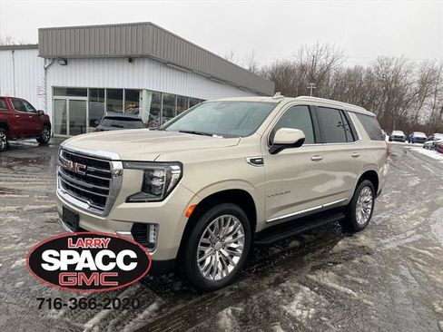 Used 2023 GMC Yukon SLT image 1