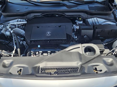 Used 2025 Acura MDX FWD w/ Technology Package image 9