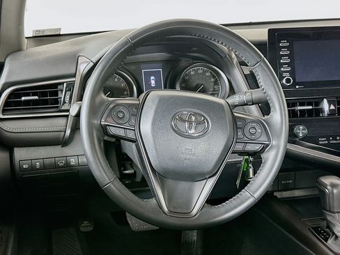 Used 2024 Toyota Camry SE image 17