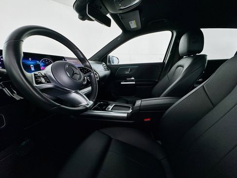 Used 2025 Mercedes-Benz GLA 250 image 20