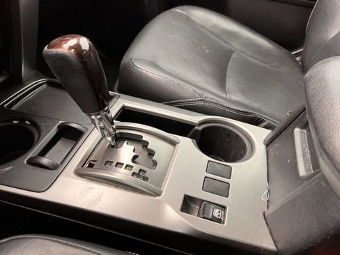 Used 2015 Toyota 4Runner Limited image 17