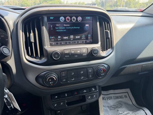 Used 2016 Chevrolet Colorado Z71 AWD/4WD image 26