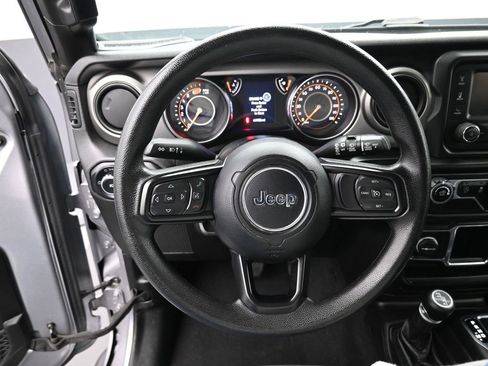 Used 2020 Jeep Wrangler Sport image 12