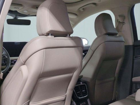 Used 2023 Lincoln Nautilus Reserve image 28