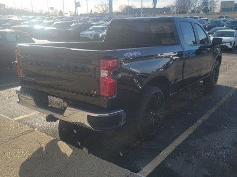 Used 2024 Chevrolet Silverado 1500 LT image 2