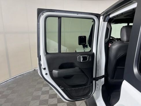 Used 2023 Jeep Wrangler Unlimited Sahara w/ Cold Weather Group AWD/4WD image 37
