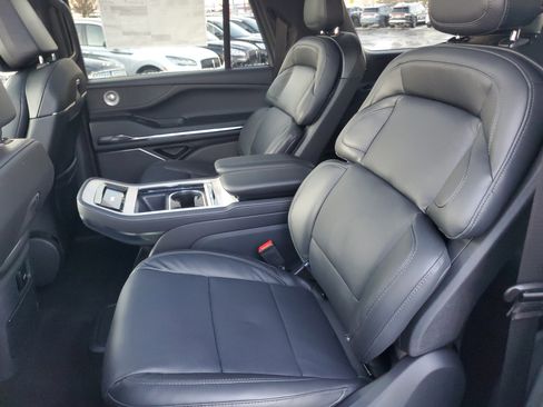 New 2025 Lincoln Navigator L Reserve w/ Jet Appearance Package image 31