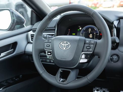 New 2026 Toyota Camry SE FWD image 12