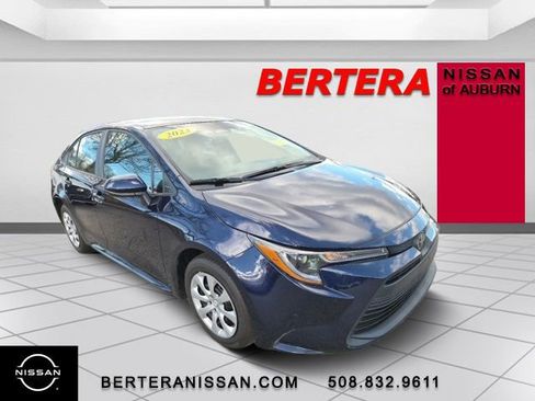 Used 2023 Toyota Corolla LE image 4