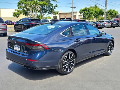 Used 2024 Honda Accord Touring image 13