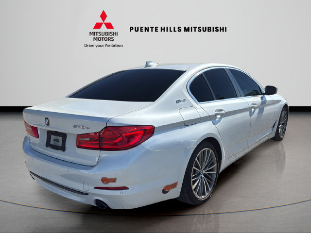 Used 2019 BMW 530e w/ Convenience Package RWD image 5