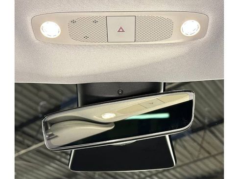 Used 2018 Tesla Model 3 Long Range image 37