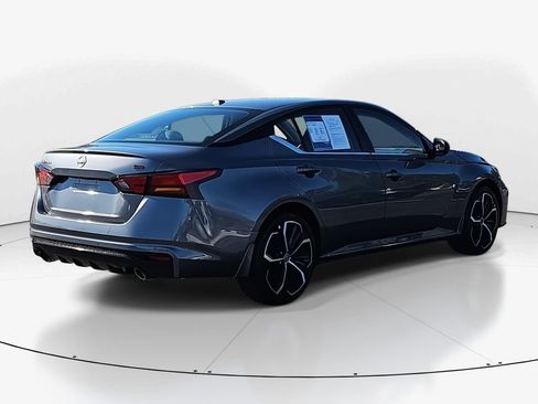 Used 2024 Nissan Altima 2.5 SR w/ SR Premium Package image 5