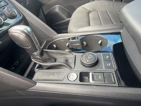 Used 2019 Volkswagen Atlas SEL Premium AWD/4WD image 25