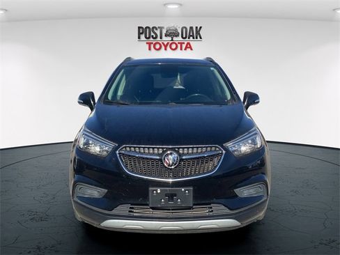 Used 2019 Buick Encore Preferred image 2