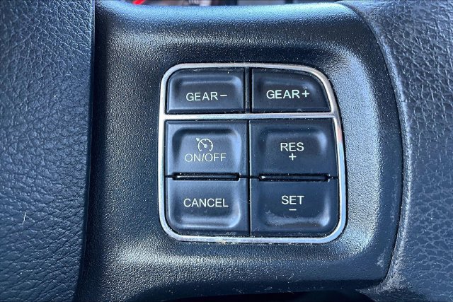 Used 2019 RAM 1500 Classic SLT AWD/4WD image 15