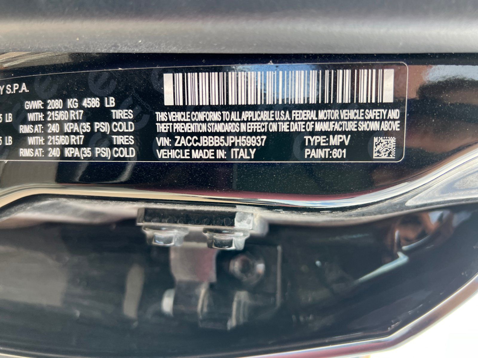 Used 2018 Jeep Renegade Latitude w/ Cold Weather Group AWD/4WD image 23