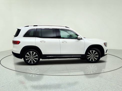 Used 2023 Mercedes-Benz GLB 250 image 7