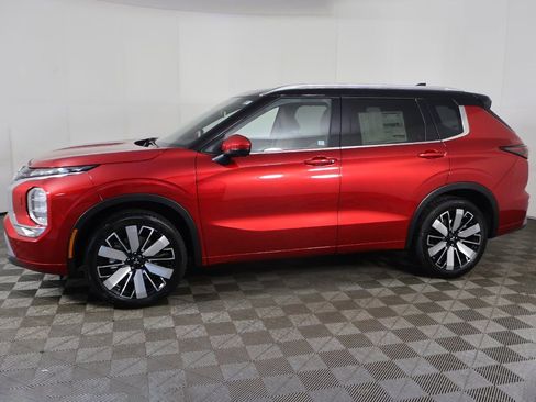 New 2025 Mitsubishi Outlander SEL image 23
