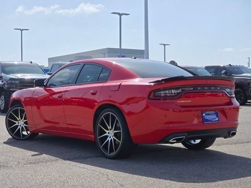 Used 2022 Dodge Charger SXT RWD image 19