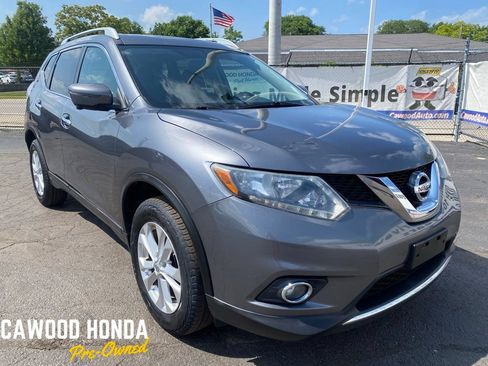 Used 2016 Nissan Rogue SV AWD/4WD image 1