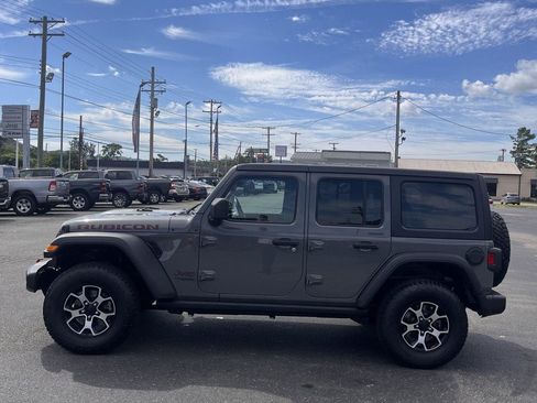 Used 2021 Jeep Wrangler Unlimited Rubicon w/ Cold Weather Group AWD/4WD image 5