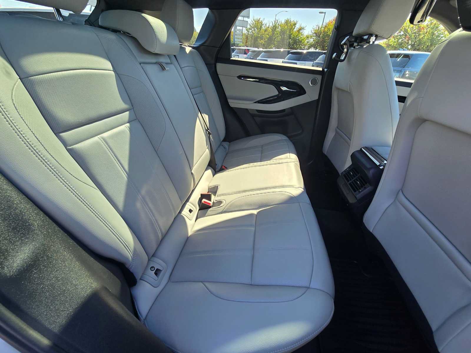 Used 2026 Land Rover Range Rover Evoque S AWD/4WD image 12