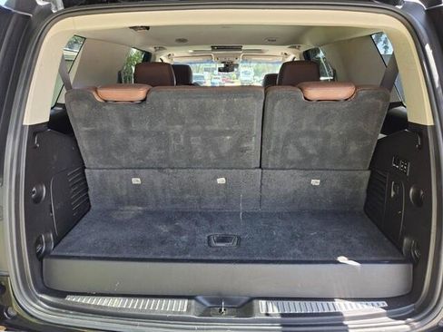 Used 2018 Cadillac Escalade Premium Luxury w/ LPO, Radiant Package RWD image 19