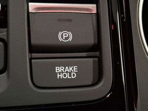 Used 2025 Honda Pilot Black Edition image 25