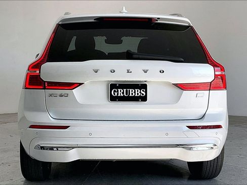 Certified 2022 Volvo XC60 T8 Inscription Expression image 7