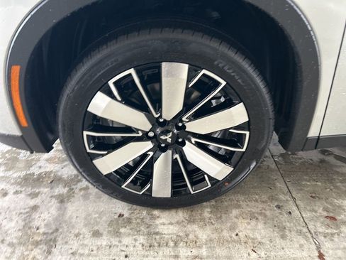 New 2026 Mitsubishi Outlander SE image 15