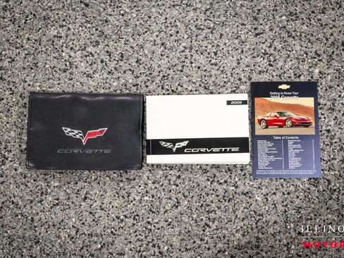 Used 2005 Chevrolet Corvette Coupe w/ Preferred Equipment Group RWD image 30