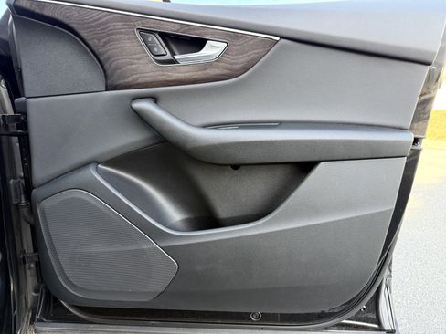 Used 2019 Audi Q8 Premium w/ Convenience Package image 44