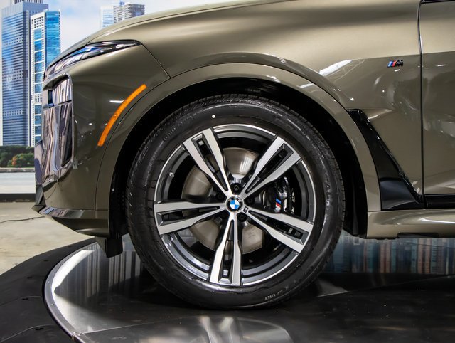 Used 2026 BMW X7 M60i w/ M Sport Professional Package AWD/4WD image 7
