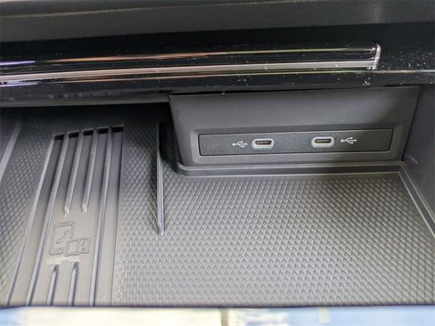 New 2025 Volkswagen Atlas SEL image 26