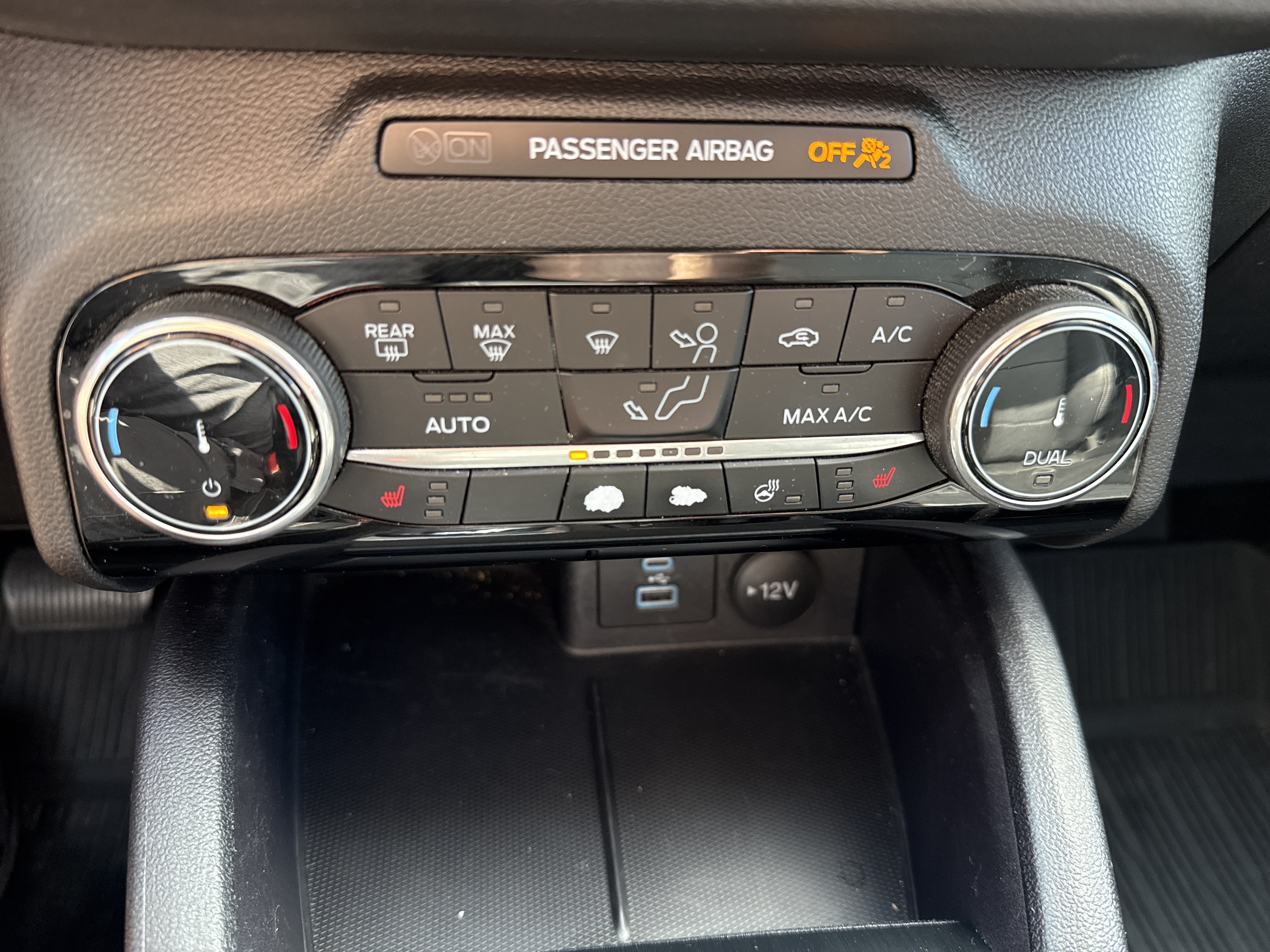 Used 2022 Ford Escape SEL AWD/4WD image 25