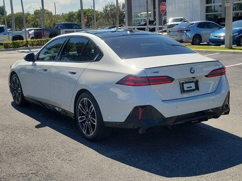 Used 2026 BMW 540i xDrive image 3